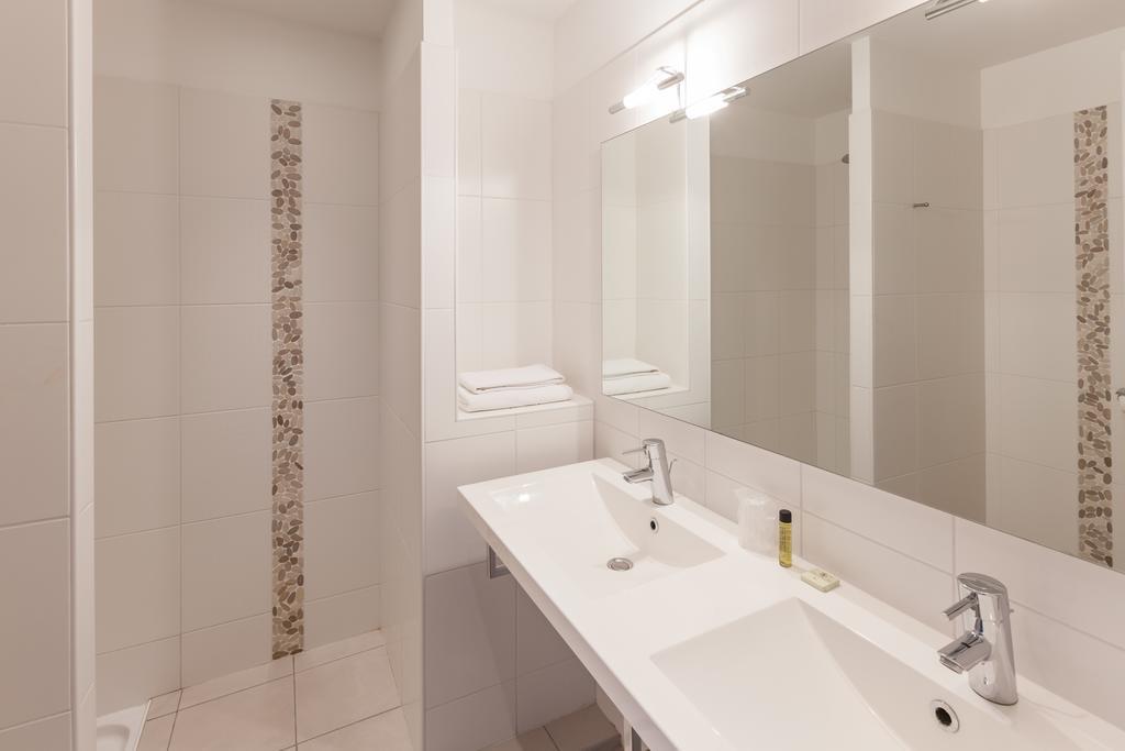 Hotel Alienor Langon  Room photo